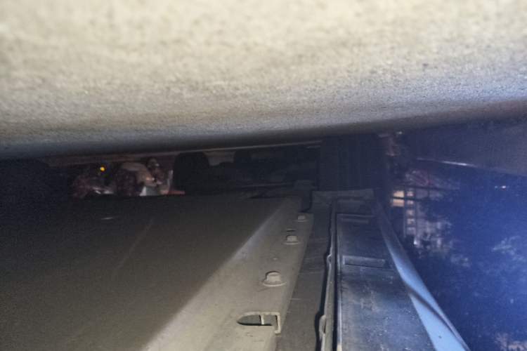 Used XPeng P5 2022 460E+ Chassis Front Right