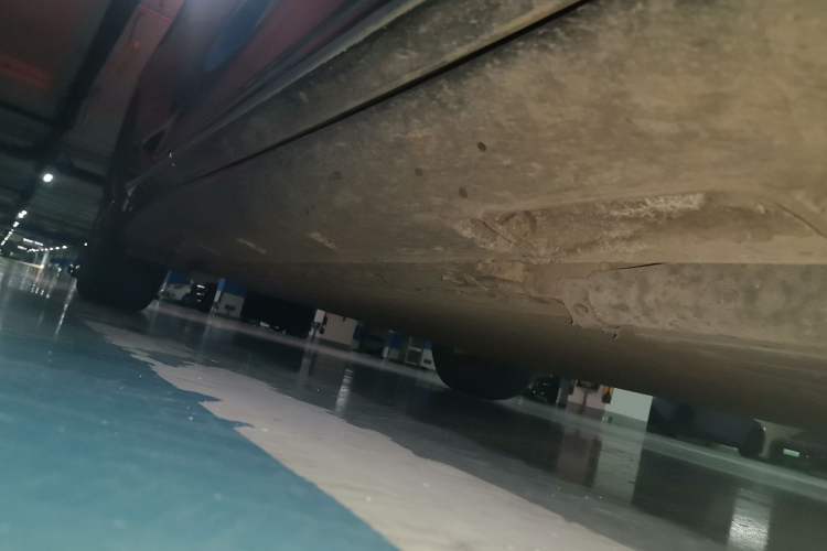 Used XPeng P5 2022 460E Chassis Front Right