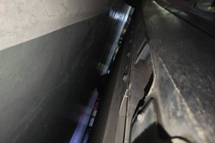 Used XPeng P5 2022 460E+ Chassis Rear Left