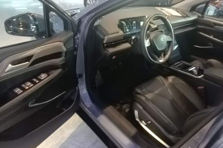 Used XPeng P5 2022 600P Driver Seat