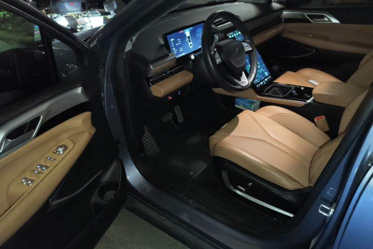 Used XPeng P5 2022 460E+ Driver Seat