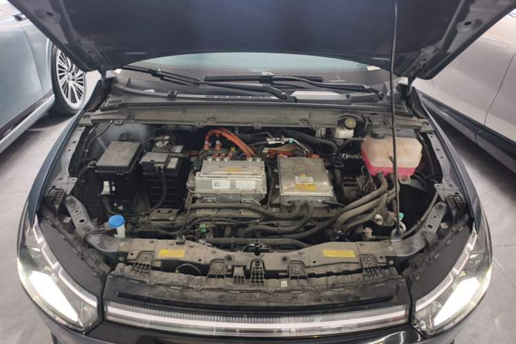 Used XPeng P5 2022 460E+ Engine Bay