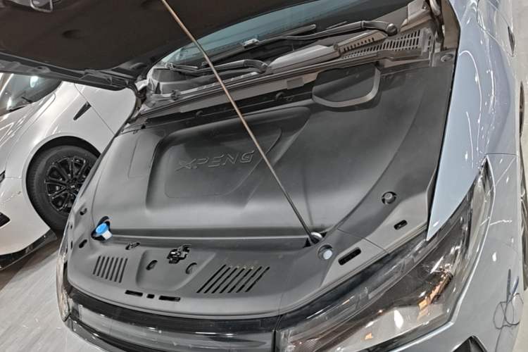 Used XPeng P5 2022 550P Engine Bay