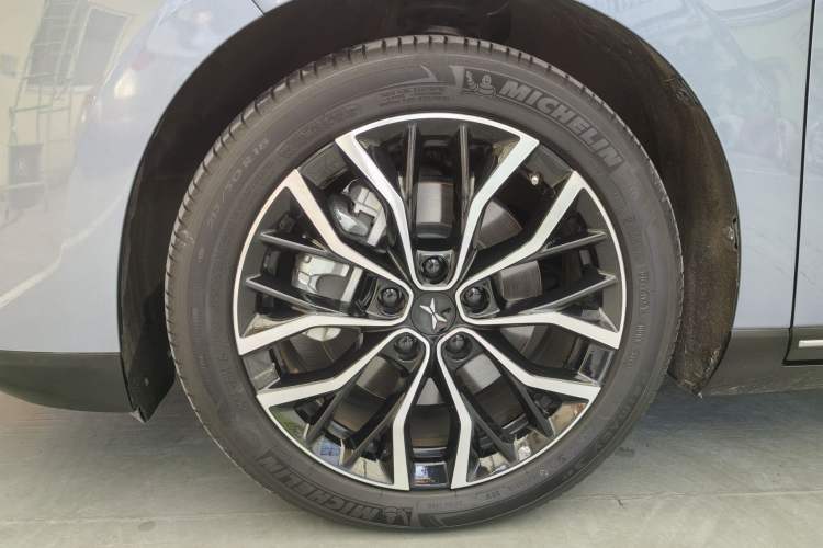 Used XPeng P5 2022 460P Exterior 4