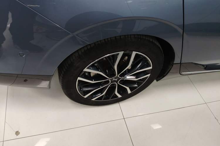 Used XPeng P5 2022 460E+ Exterior 4