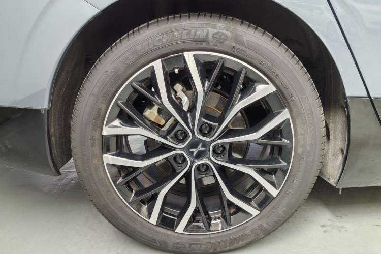Used XPeng P5 2022 460P Exterior 5