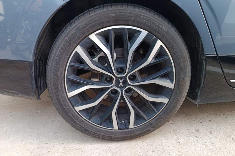 Used XPeng P5 2022 460E+ Exterior 8