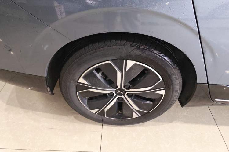 Used XPeng P5 2022 550E Exterior 8