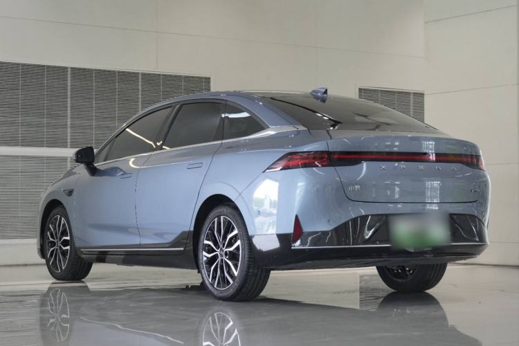 Used XPeng P5 2022 460E+ Exterior 9