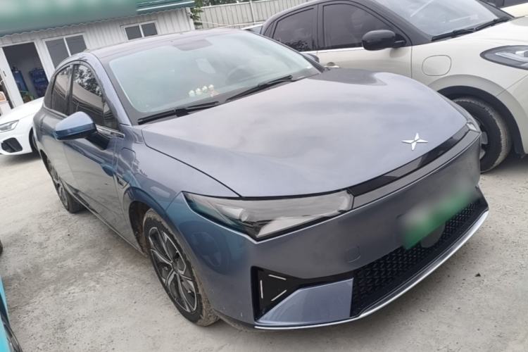 Used XPeng P5 2022 600P Front Right 45 Deg