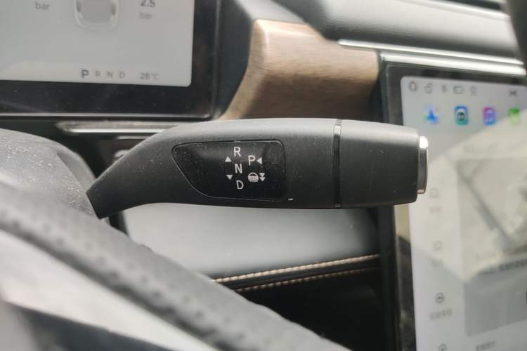 Used XPeng P5 2022 460E+ Gear Lever