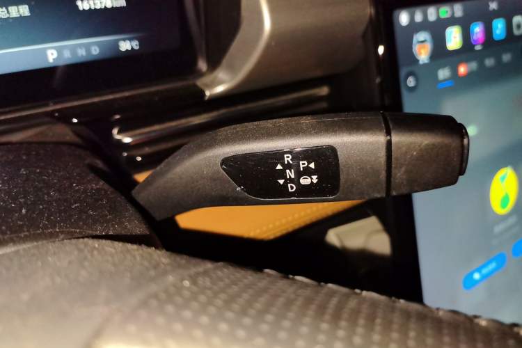 Used XPeng P5 2022 550E Gear Lever