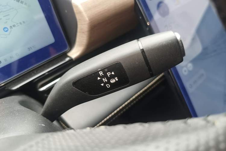 Used XPeng P5 2022 600P Gear Lever