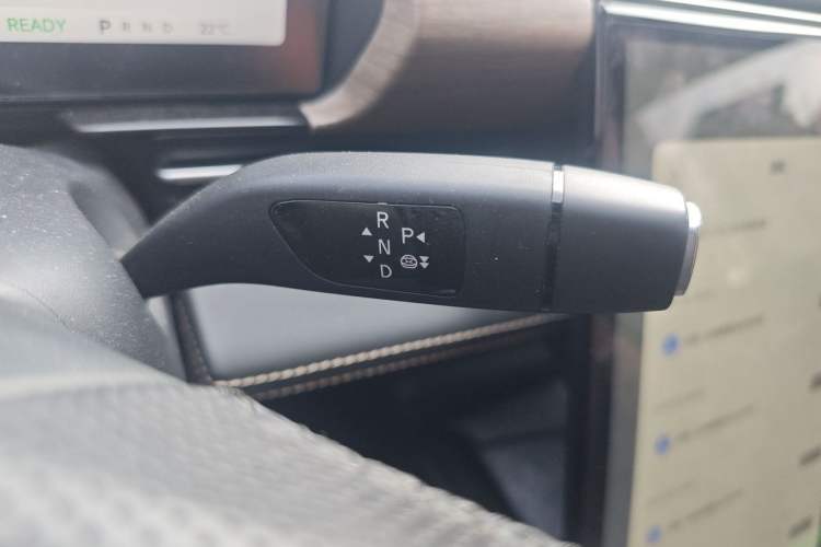 Used XPeng P5 2022 550E Gear Lever