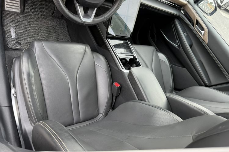 Used XPeng P5 2022 460E+ Interior 12
