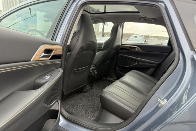 Used XPeng P5 2022 460E+ Interior 6
