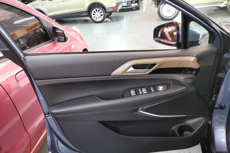 Used XPeng P5 2022 460P Interior 7