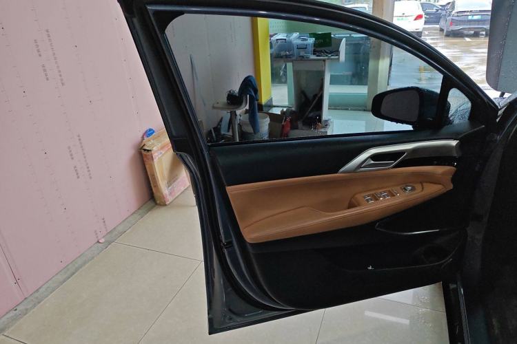 Used XPeng P5 2022 550E Interior 7