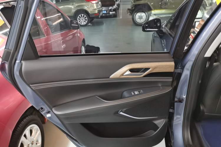 Used XPeng P5 2022 460P Interior 8