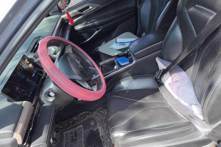Used XPeng P5 2022 600P Left Front Seat