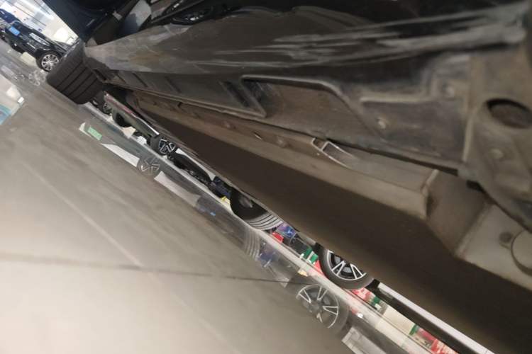 Used XPeng P5 2022 550E Left Side Sill