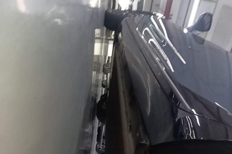 Used XPeng P5 2022 550E Left Side Sill