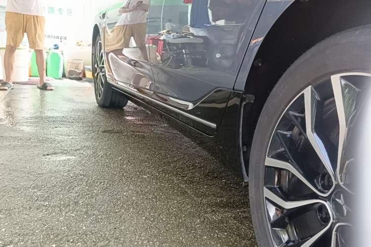 Used XPeng P5 2022 460E+ Left Side Sill