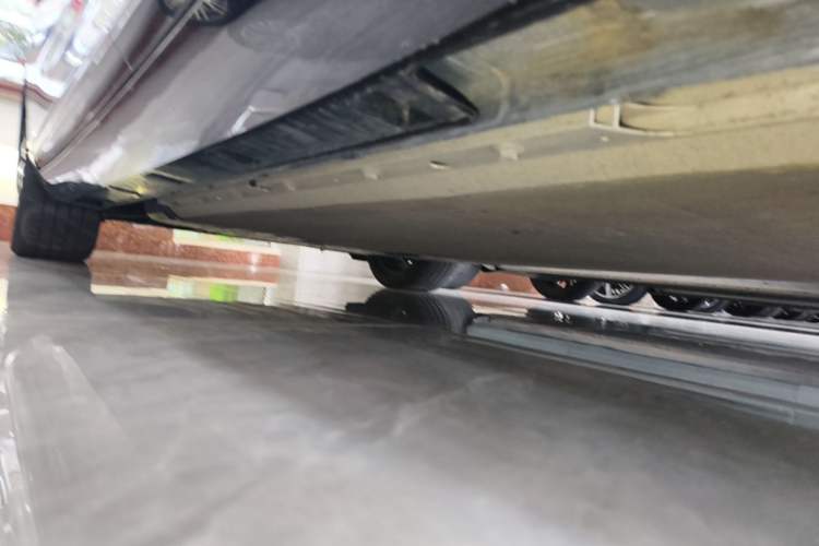 Used XPeng P5 2022 460E+ Left Side Sill