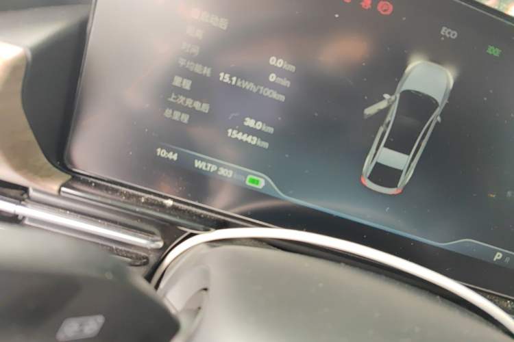Used XPeng P5 2022 460E+ Odometer Close Up
