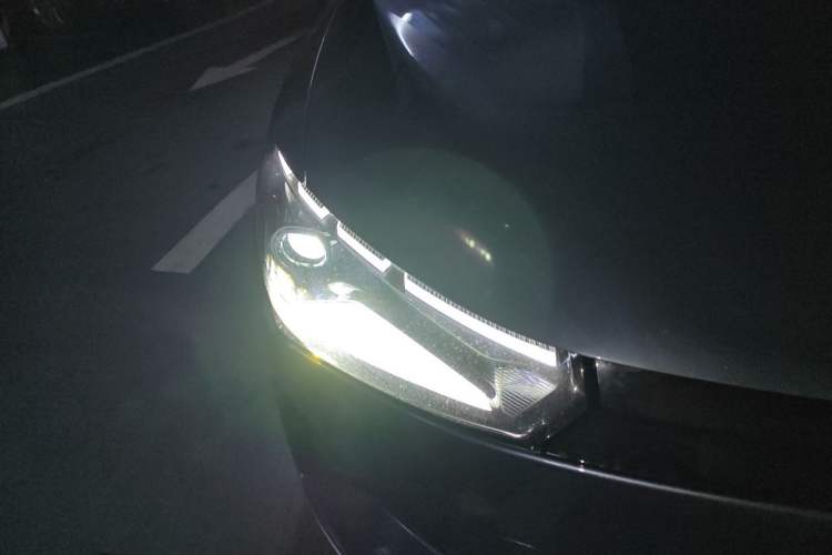 Used XPeng P5 2022 460E+ Right Front Headlight
