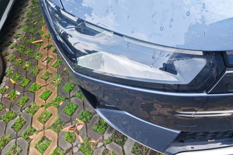 Used XPeng P5 2022 550E Right Front Headlight