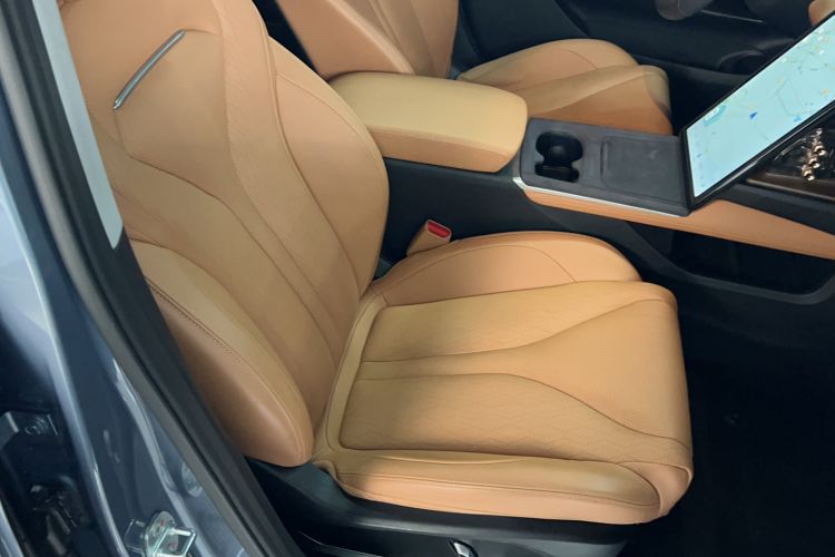 Used XPeng P5 2022 550E Right Front Seat