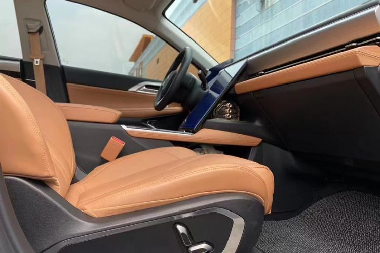 Used XPeng P5 2022 550P Right Front Seat
