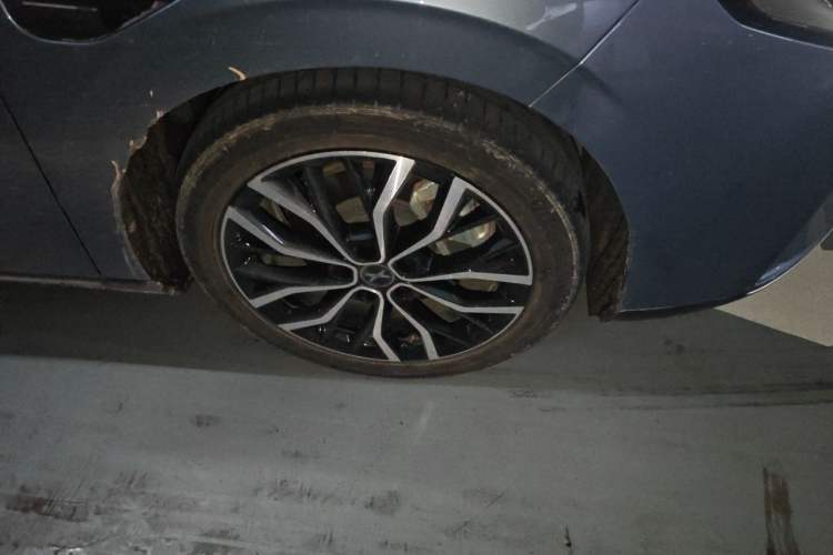 Used XPeng P5 2022 460E+ Right Front Wheel Hub