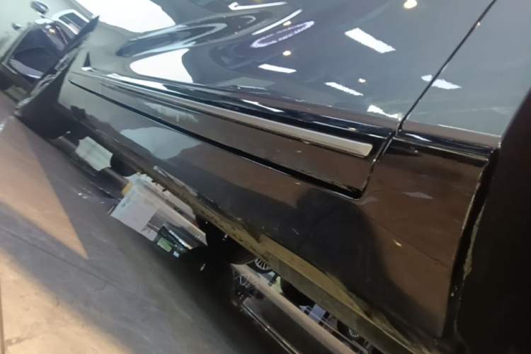 Used XPeng P5 2022 600P Right Side Sill