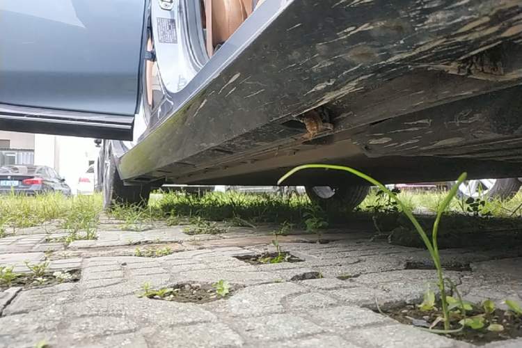 Used XPeng P5 2022 460E+ Right Side Sill