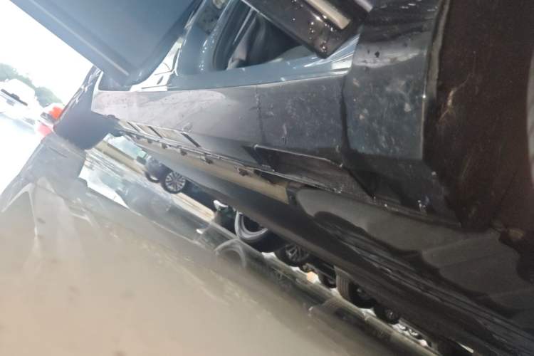 Used XPeng P5 2022 460E+ Right Side Sill