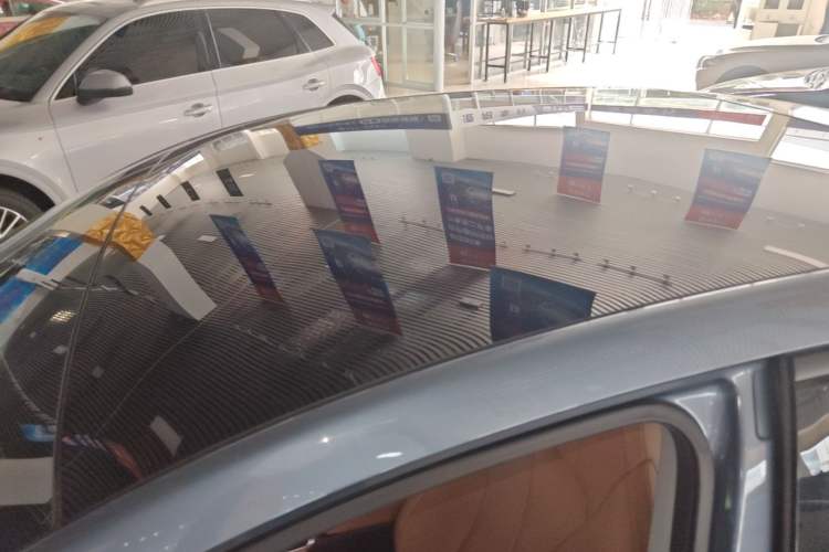 Used XPeng P5 2022 550E Roof