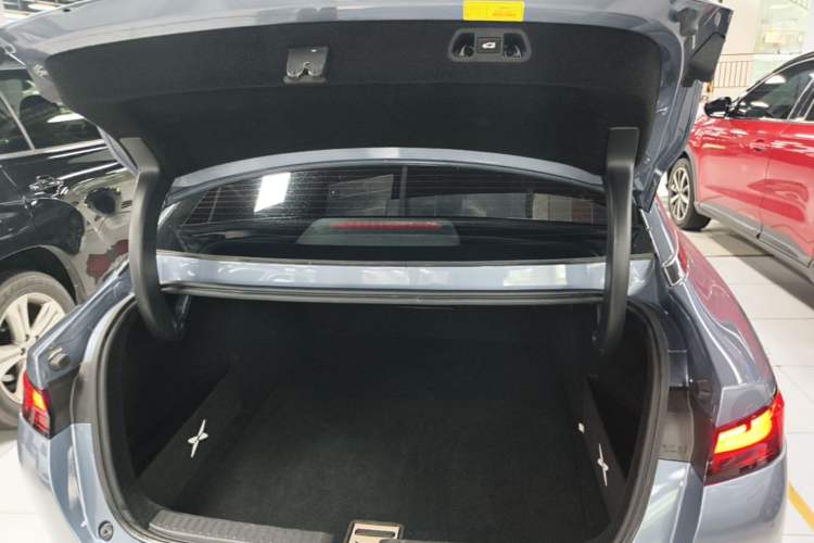 Used XPeng P5 2022 460E+ Trunk