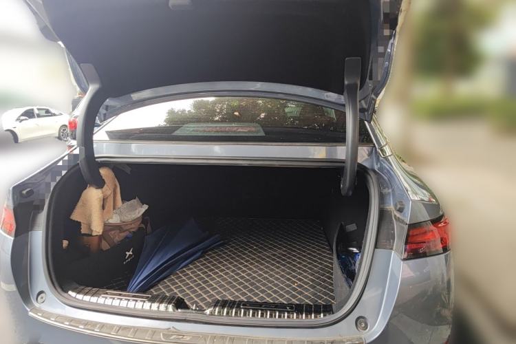 Used XPeng P5 2022 460E+ Trunk