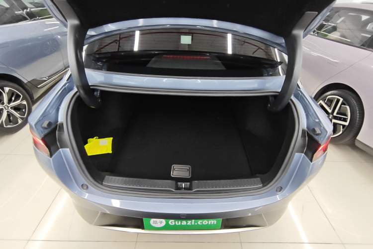 Used XPeng P5 2022 460E+ Trunk