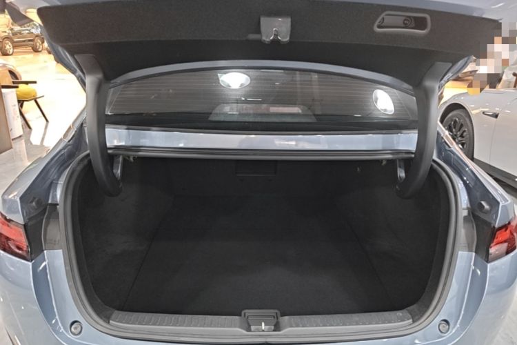 Used XPeng P5 2022 550P Trunk