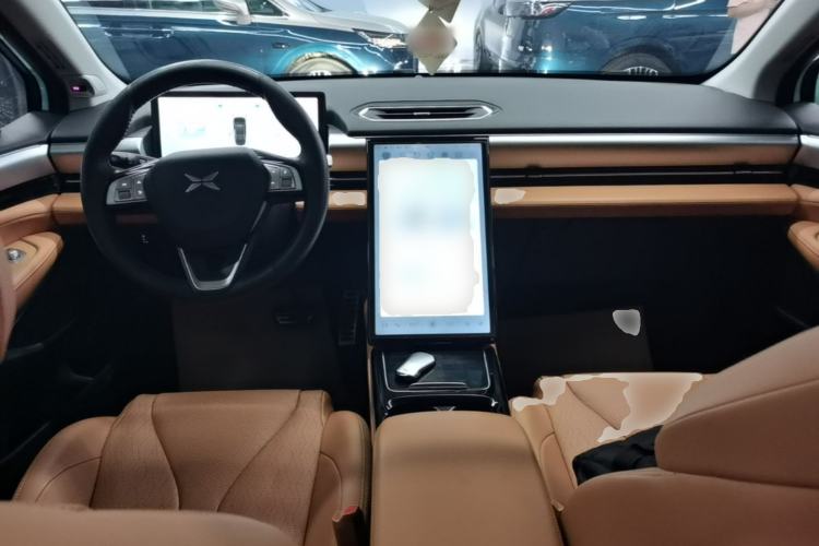 Used XPeng P5 2022 550E Center Console