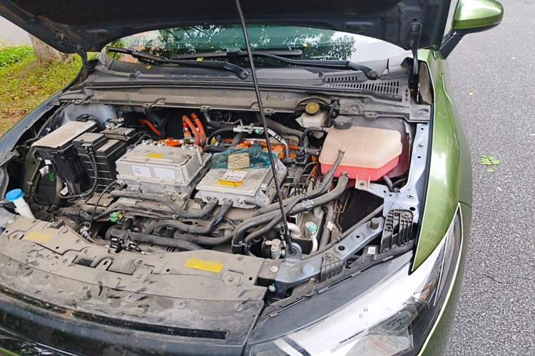 Used XPeng P5 2022 460E+ Engine Bay Left