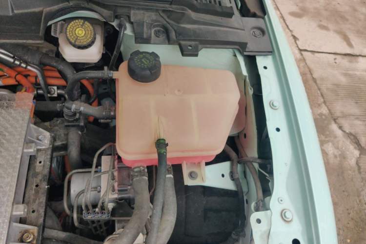 Used XPeng P5 2022 550P Engine Bay Left
