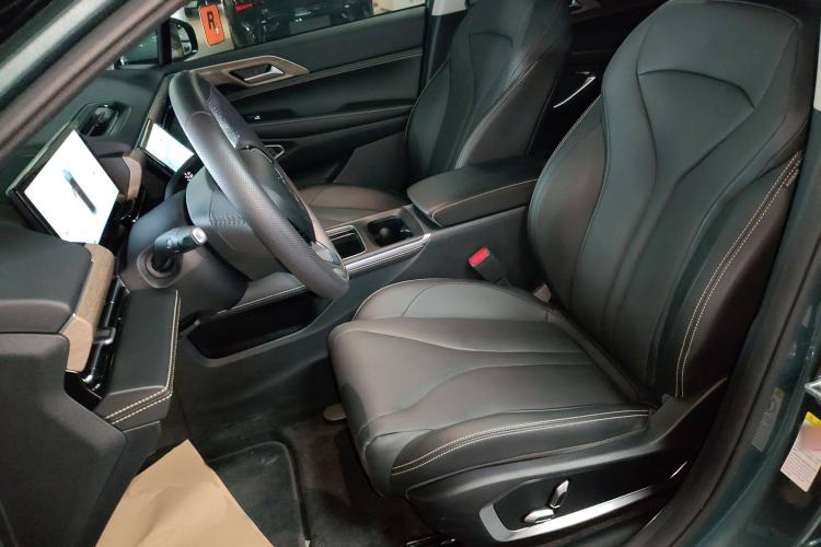 Used XPeng P5 2022 550P Left Front Seat