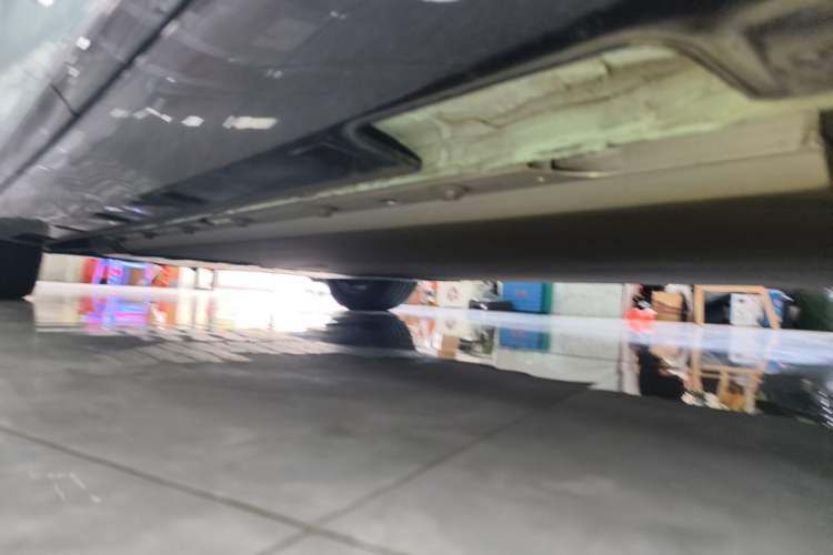 Used XPeng P5 2022 550E Left Side Sill