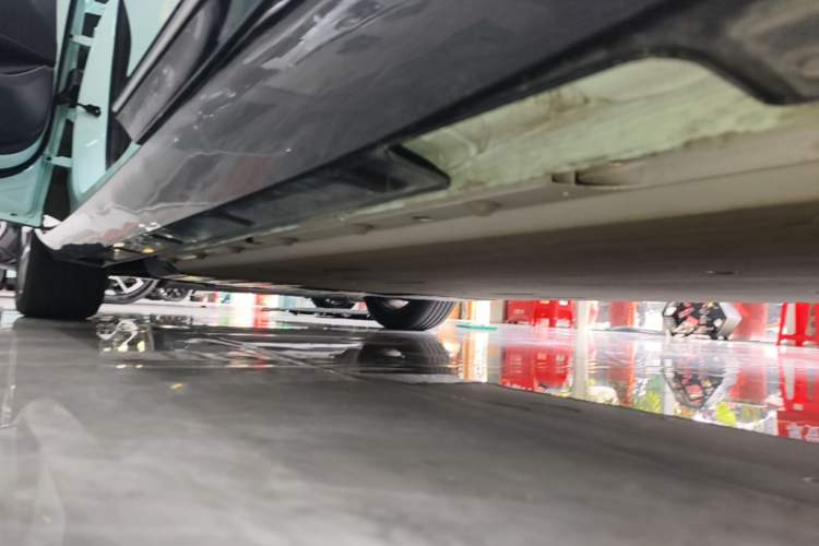 Used XPeng P5 2022 550E Left Side Sill