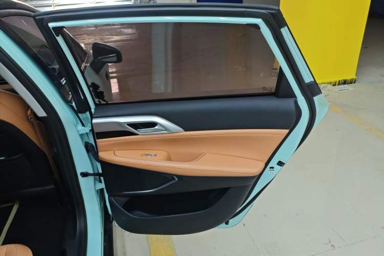 Used XPeng P5 2022 550E Right Rear Door Interior