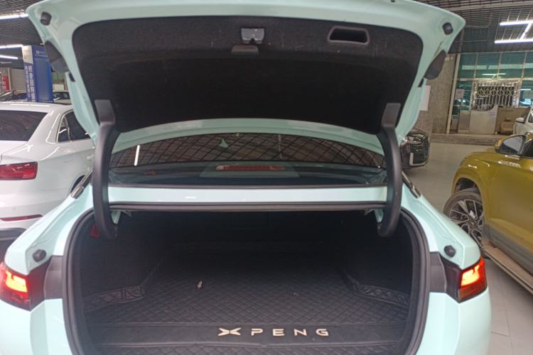 Used XPeng P5 2022 550E Trunk